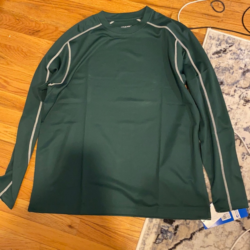 Green long sleeve tee